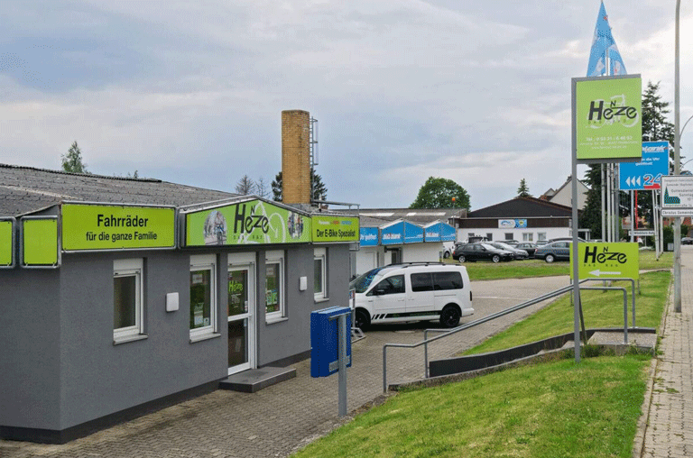 Seit über 35 Jahren steht Henze: das Rad für fachkundige Beratung, ehrlichen Service und Leidenschaft rund ums Fahrrad.